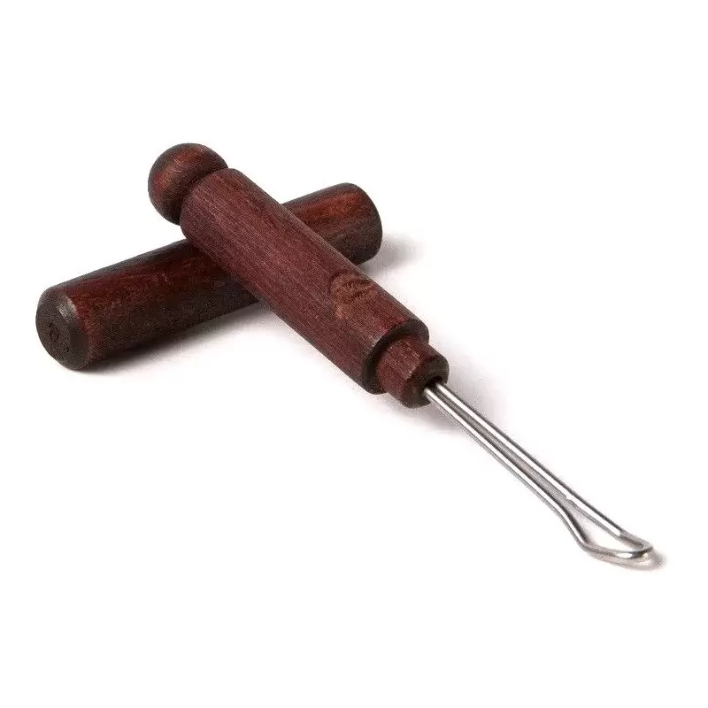 Cure oreille en bois de charme - Escurette