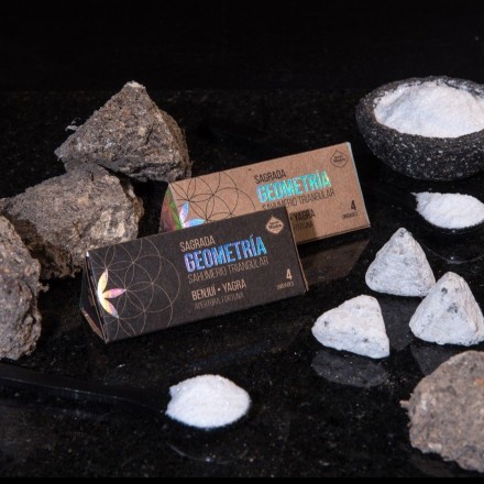 Pyramide d'encens argentin Benjoin & Yagra - Sagrada Madre