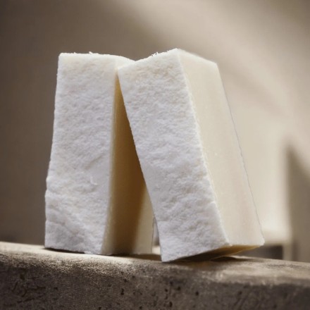 Savon au lait de chèvre neutre - sans huiles essentielles - 135g - Savonnerie Artisanale du Jura