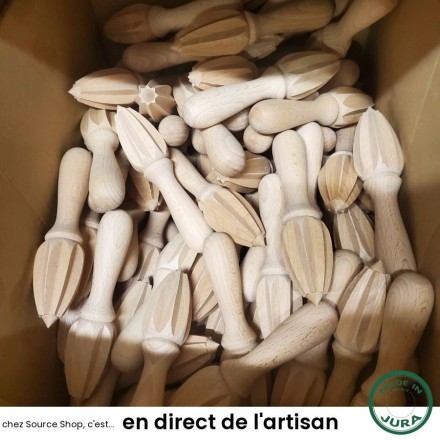 Presse-citron en bois de hêtre du Jura - Artisanal & Local