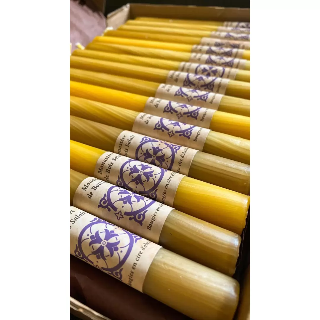 Cierge Artisanal en Cire d'Abeille Naturelle | Monastère de Bois Salair