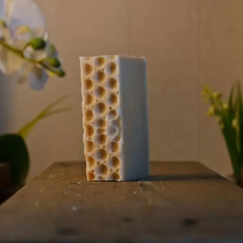Savon BIO au  miel - sans huiles essentielles - 135g - Savonnerie Artisanale du Jura