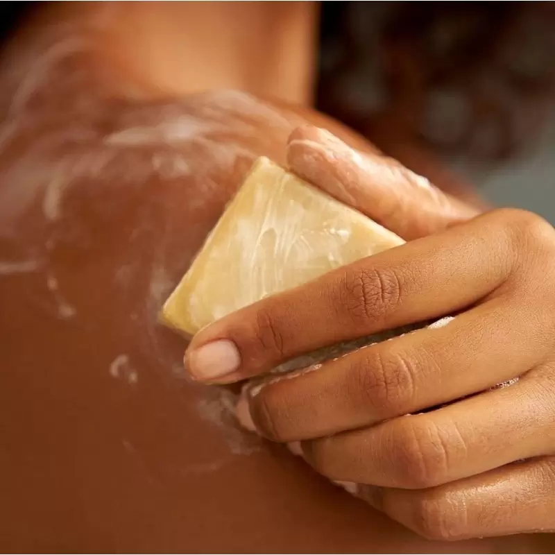 Savon BIO aux 11 huiles végétales précieuses - Comptoir des Huiles