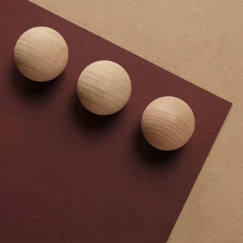 Boule magnétique en bois du Jura - Tout Simplement