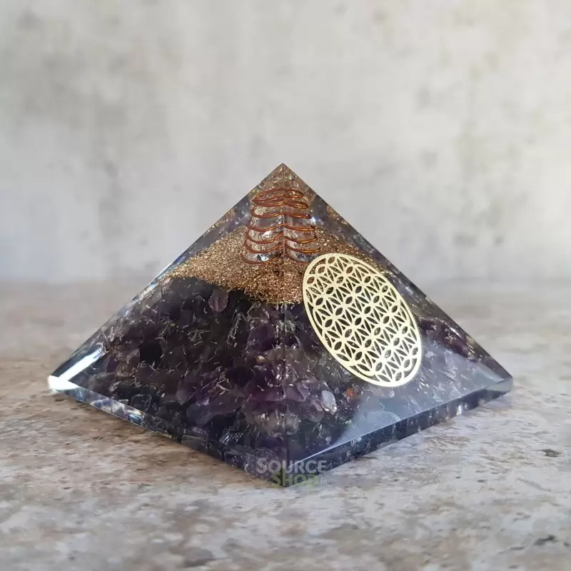 Pyramide orgonite Améthyste Fleur de Vie