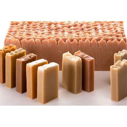 Savon BIO au lait d'ânesse & abricot - orange & romarin - Le Prieuré de Saint Georges