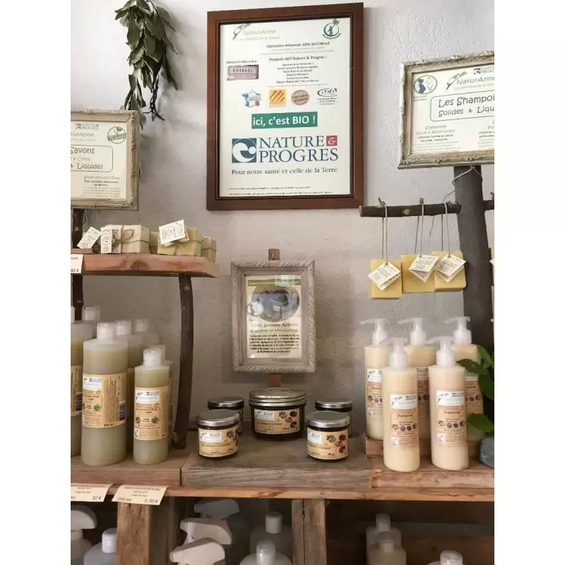 Shampooing BIO à la nigelle & ricin - Doux & nourrissant - Naturanne