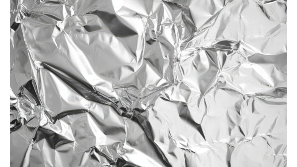 Avertissement : Si vous utilisez du papier d’aluminium, arrêtez dès maintenant et en voici la raison